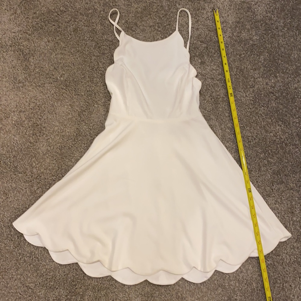 Lulu’s white scalloped dress size small